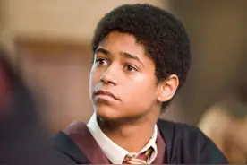 他是《哈利波特》里的逆袭男孩图片