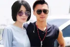 曝42岁谢霆锋与王菲分手后，返港与家人团聚，近照憔悴眼睛无神图片