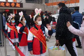 玉兔迎新，这个开学很有心——高新区第三十一小学花样迎新图片