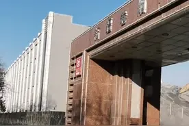 新疆唯一卷烟厂旧址即将建成商业区，烟鬼们抹不去的记忆图片