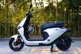 可以闭眼入的电动车，日常代步买菜神器，九号远航家M95C使用分享图片