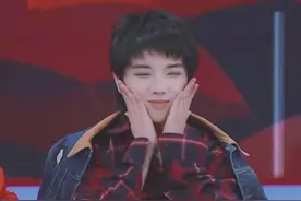 华晨宇的“奇特”曲风：唱歌喜欢鬼哭狼嚎，一首《浮夸》像在做法图片