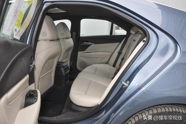 新车 | 21.97万元起，新款凯迪拉克CT4 1.5T到店，比2.0T价格低3.2万