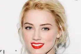 海王 艾梅柏.希尔德 身材与美貌并存图片