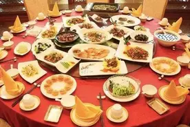 贵州一地发布通知：除这两种酒席外，其他酒席一律严禁办理图片