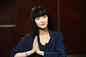 “转音歌姬”黄龄的十七年上位史，总是不红，还是有原因的图片