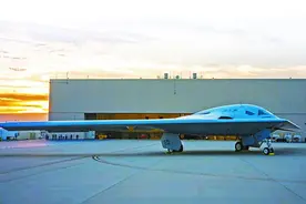 户外照公布，美B-21轰炸机仍很神秘图片