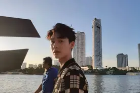 撞脸王一博，泰国190cm最帅花泽类，爆红全网！网友：很难不心动图片