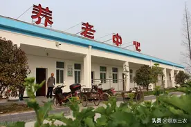 农村五保老人真幸福，每月生活费用一千多元，还有非常多的福利拿图片