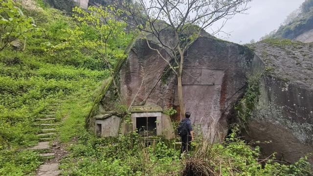 綦江永新石灰沟古道，至今保持原始风貌，太平桥背后故事悲壮感人