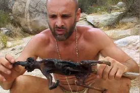 亚利桑那荒漠大挑战：来了10天饿9天，最后一天德爷开荤吃臭鼬图片