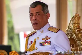现任泰国国王拉玛十世——玛哈·哇集拉隆功图片