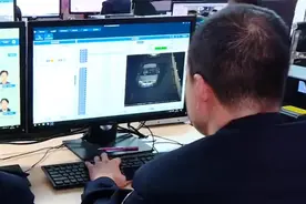 南宁车主驾驶证被人冒用还被用来处理违法 交警路面拦截违法者图片