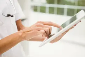 脸容易红是敏感肌吗？可能和5种原因有关图片