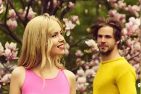 听歌学英语-Can't Take My Eyes Off You 不能够把我的眼睛从你身上挪开图片