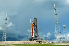 50年后，美国重返月球，月球上究竟有什么在吸引美国人？图片