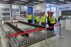 这座建在工地上的“轨道施工展示馆” 迎来首批参观市民图片