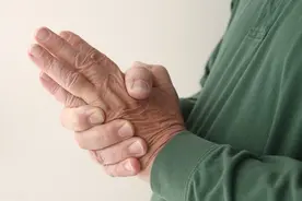 手麻、脚麻，这些症状并不少见，一个方子大补经络之气，专治麻木图片