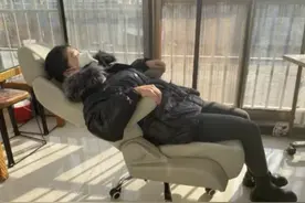 闲鱼网友这操作神了，竟然把汽车座椅魔改成办公椅图片