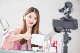 刚进入直播行业一周，嗓子就已经喊哑了，我要不要辞职？图片