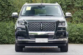 2022款林肯领航员总统版：3.5T+10AT输出415马力，落地超过140万图片