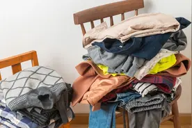 你的旧衣服被谁穿走了？图片