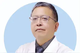 像“蚯蚓”一样的精索静脉曲张危害大，男同志们千万别掉以轻心图片