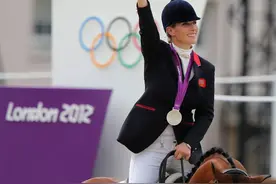 英王室叛逆女人，穿性感礼服打舌钉吓坏威廉，不当公主拿奥运奖牌图片