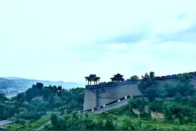 当年很多人反对修葺的王家大院，如今却成了灵石人民的“摇钱树”图片