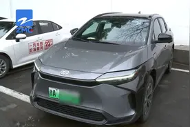 “一汽丰田首款” 一次比一次少？图片