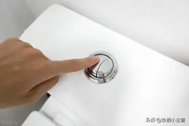 马桶一大一小的按钮，用途不同别再瞎按了，我才知道，真是涨知识图片