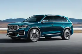 这3款燃油车也用上大联屏，内饰豪华动力强，最低不到14万图片