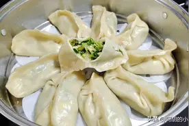 韭菜瓠子蒸饺：一口一个太美味！蒸一蒸就出锅，解暑、尝鲜两不误图片