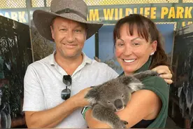 赌王长房嫡孙女近照曝光，终于有人遗传到赌王的外貌基因了图片