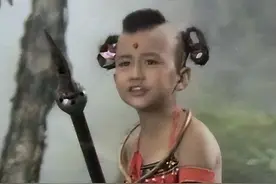 他是西游记中的“红孩儿”，拒绝演戏上博士，如今身价过亿惹人羡图片