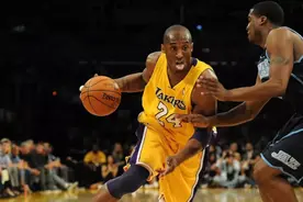 科比从高中直接跳入NBA 高中直接跳入NBA中诞生了三位状元图片