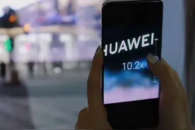 华为加入“手机战场”，P40 Pro“跳水”2000元后还值得买吗？图片