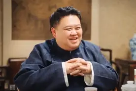 “德云一霸”孙越：相声世家养了10年大象，隐形富豪被郭德纲发掘图片