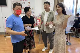 卧龙区民政局婚姻登记处520为“爱”加班图片