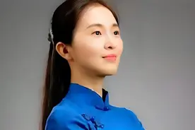 “旗袍女神”最美校长胡红梅：从天堂到地狱，只因“抄得太狠”图片