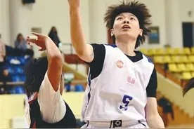 如何再现五年四夺WCBA总冠军辉煌？辽宁女篮要在发展中闯出一条新路图片