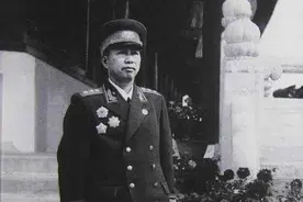 “101”和“102”都是元帅：东野的“103”刘亚楼，为何只是上将图片