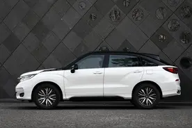 溜背车型大盘点，谁是你心目中的最美溜背车？图片