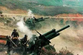 对越反击战老山前线，一个越军夫妻阵地，招来解放军炮火猛打图片