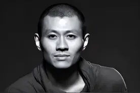 杨丽萍伴舞殒命！从39楼跳下，年仅44岁！天堂再度舞《雀之恋》图片