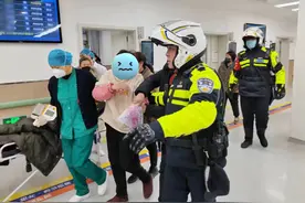 “你只管踩油门，剩下的交给我们！”图片