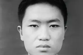 银行账户凭空多100万，1分钱没花却被判无期，8年5次申诉改判8年图片