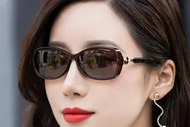 正确地看待金钱，才能拥有幸福的生活，才能享受人生的快乐图片