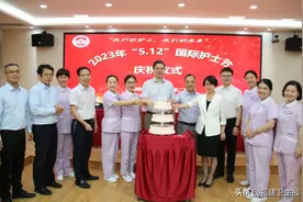 鲜花蛋糕送天使！福建医科大学附属第二医院开展护士节系列活动图片