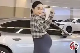 抖音公认的性感辣妈，网友：“这颜值和身材爆表啦！”图片